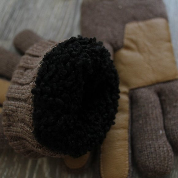 NWT UGG MEN'S MIXED MEDIA KNIT‎ LEATHER TECH ENABLED MEN'S GLOVES - Picture 4 of 5